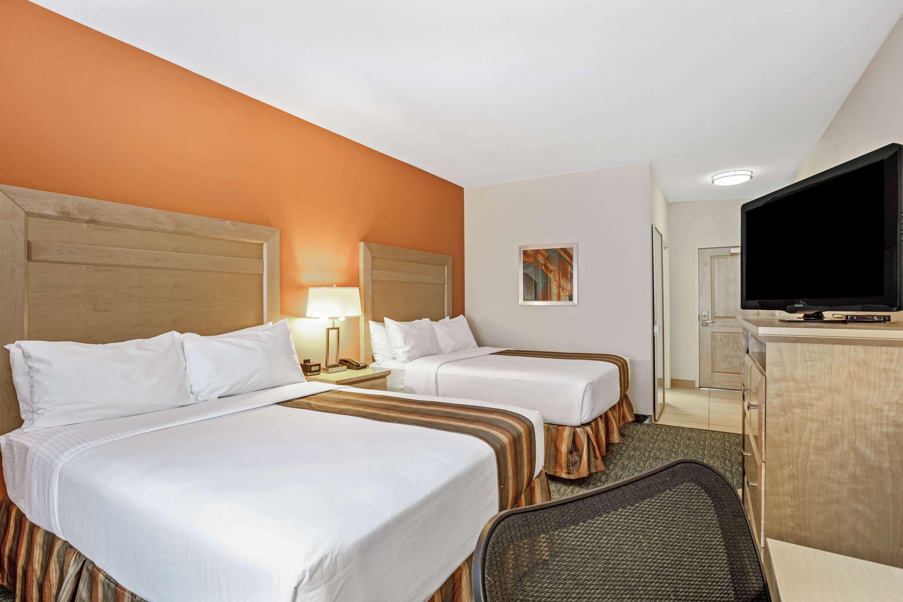 La Quinta By Wyndham Grand Forks Hotel Buitenkant foto